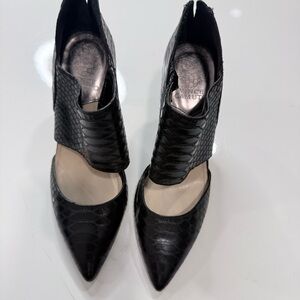 Vince Camuto Black Leather Pumps Pointed Toe Heels Women’s Size 7.5 A040126